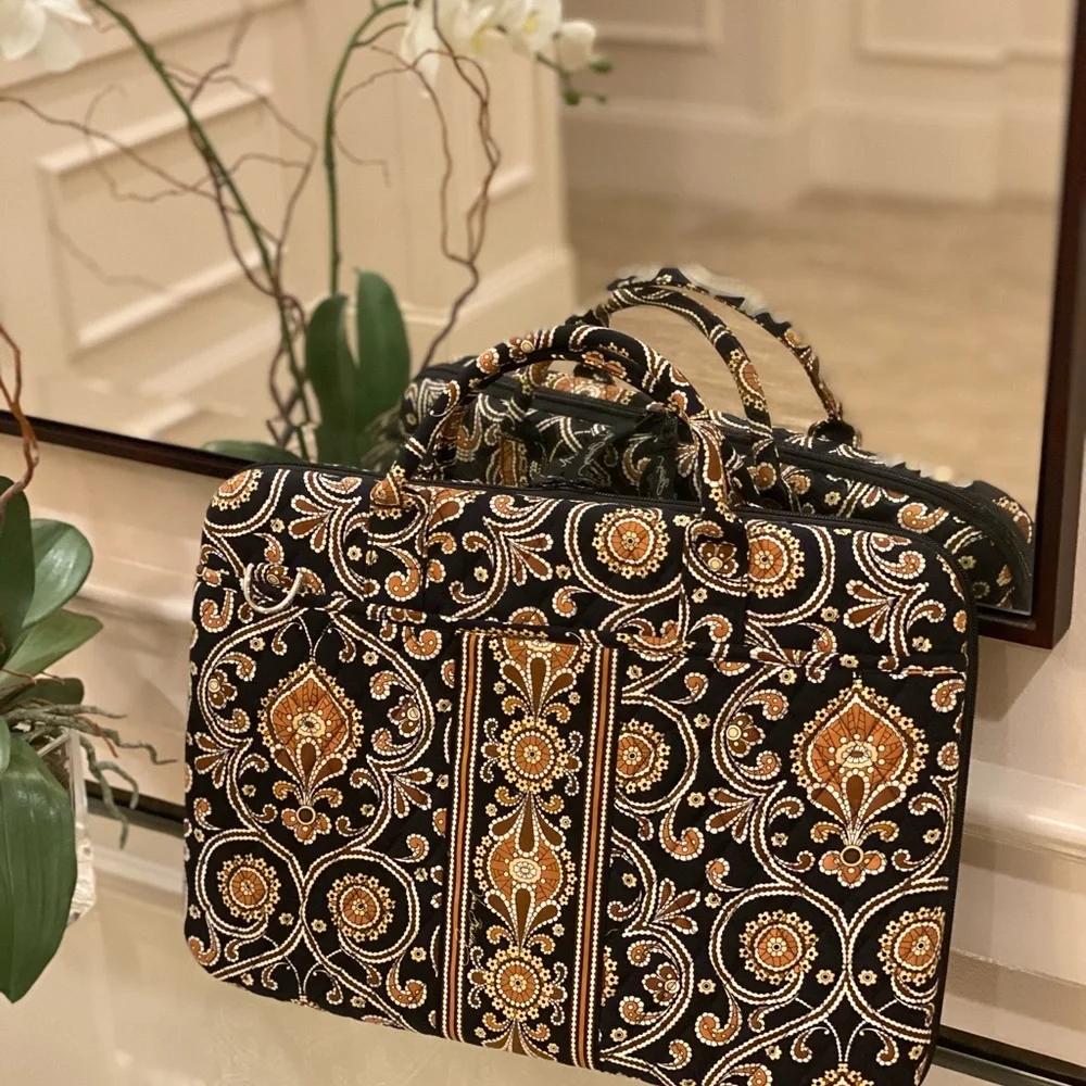 *NEW* Never Used VINTAGE “VERA BRADLEY” Laptop Portfolio Hard Case Computer Bag